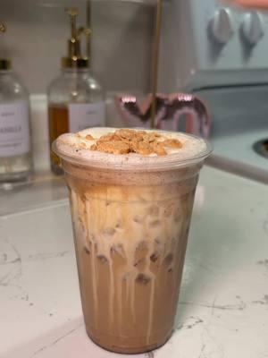 IM BACK ✨✨ I missed you guys 🥹💗 let’s make a cafecito together                               #cafecito#cafefrio#cafeychismesiito#cafeencasa#Receta#recetasfaciles#coffee#coffeetiktok#coffeelover#icedcoffee#icecoffeathome#icecoffeerecipe#Recipe#fyp 