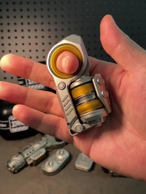 GoBiggeR Sinian, a legendary collectible fidget released #fidgettoys #adhd #everydaycarry #unboxing #collectibles #fidgets #giftforhim #asmr #collectables #fidgeting #toys #anxietyrelief #rare #stayfocused #gyro #fidgetspinner #limitededition 