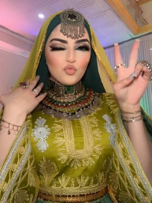 Feels good to be back 😭❤️ TikTok Mubarak! LOL  #tiktokban #nidzjewelz #wereback #imback #backstreetsback #thankyoutrump #afg #afghan #afghanistan🇦🇫 #jewelry #afghanjewelry #afghanjewellery #glam #makeup #afghanwedding 