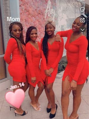 MOM OF #4 #beautifulwomen #mygirls  #myheartbeats #foryou #fypシ゚viral #datingmydaughters 