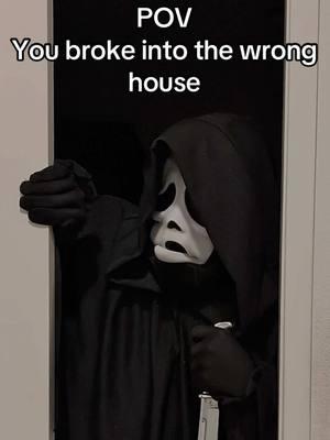 My eyes! #fyp #fypシ #fypage #fypシ゚viral #tiktok2025 #humortiktok #ghostface #ghostfacecosplay #ghostfacecult #ghostfaceedit #ghostfacescream #ghostfacemask #ghostfacedbd #ghostfaceclan #ghostfacecostume #ghostfacecosplayer 