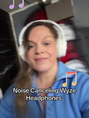 Love the sound quality of these Wyze headphone #noisecancelingheadphones #wyzeheadphones 