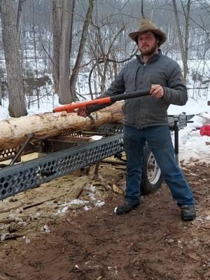 we back folks so let's make the best content yet. thanks for following sharing hating loving all of it . we got big things coming this week hopefully if we don't freeze to death #rurallife #offgrid #homestead #homesteading #building #saw #sawing #mill #milling #DIY 