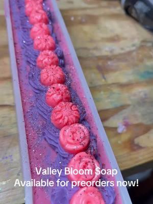 Take two on soap cutting today went much smoother. This is Valley Bloom soap and it is available for pre-order now. #lakemilledcraftsllc #soapcutting #soappiping #shophandmade #smallbusinessowner #soaping #cuttingsoap #soaps 