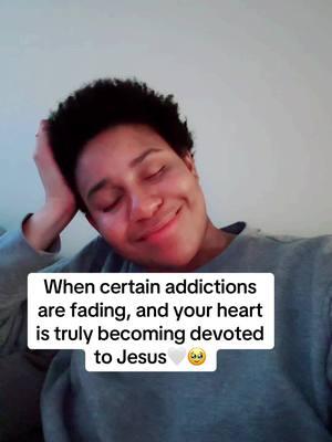 Jesus is a healer, whatever you may be addicted toooo! You are only capable of stopping, with the help of Him.  I have never felt so free!🥹🤍 #Healer #addictionrecovery #addicationawarness #foryou #christian #christiantiktok #christianity #Jesus #proverbs31woman #Bible #Hisword #yeshua #yeshuaisking #Fyp #viral #teamwork #thearpysession 