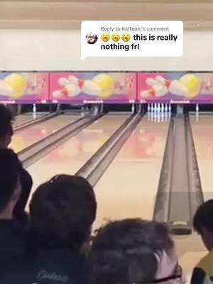 Replying to @KalToxic I agree🤌🏽😂 • • • #fyp #explorepage #twohandedbowling #CollegiateBowling #viral #trending #strike #davenportbowling #2025 