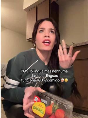 “Bye língual” Falo duas línguas  erradas 🤡🤣 #humornotiktok #bilingue #babanoseua #aupair 