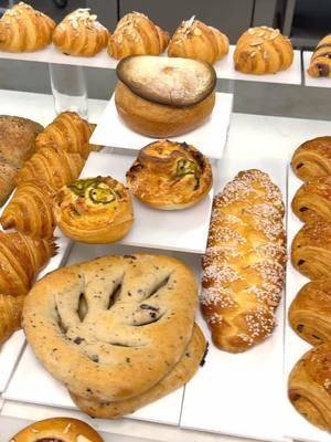 The bread and breakfast pastries module! Exclusive to our 7 week program! Enroll today!  #amauryguichon #pastryschool 