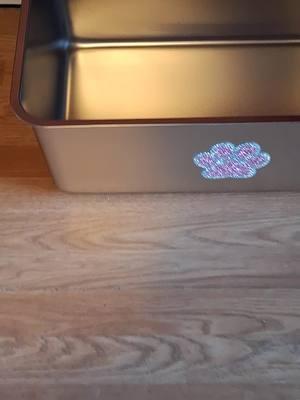 Look at how cute this litterbox is! 😍 So Sparkly!!!!✨️🤩 #ptlom #ptlomlitterbox #stainlesssteel #cat #catsoftiktok #ilovemycat #stainlesssteellitterbox #rustfree #Sparkly #cute #cats #catmom #catparent #catdad #catessentials #cattok #catlover 