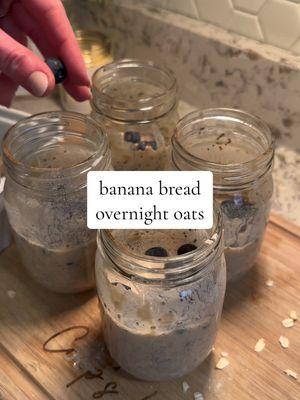 These banana bread protein overnight oats are by far my favorite flavor and have my looking forward to breakfast all week long! 🍌🫙✨😊 They take less than 10 minutes to make and make the perfect grab & go breakfast! Add in each jar: -1/2 of a mashed banana -1/3 c oats -1 tbsp chia seeds -pinch of salt -cinnamon -nutmeg -1 scoop vanilla protein powder -1/2 of a mashed banana -2/3 c almond milk -top with blueberries (or your favorite toppings! other berries, nuts or chocolate chips would work great too!) Mix & store in the fridge overnight Enjoy!! 😊 #mealprepbreakfasts #overnightoats #overnightoatsrecipe #overnightoatsinspo #bananaoats #bananaovernightoats #proteinovernightoats #proats #proteinoats #healthybreakfastideas #healthybreakfast #healthybreakfastinspo #healthybreakfastrecipe #easybreakfastideas #quickbreakfastideas #breakfasttogo #officebreakfast #weightlossbreakast #bananabreakfast #coopskitchen #ripebananas #bananabread #bananabreadovernightoats