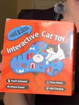 Tu gato necesita más diversión? 🐾✨ El Hide & Seek Interactive Toy de @Potaroma Pets es perfecto para mantener a tus peluditos felices, activos y entretenidos. 🎯🐱 Despierta su instinto cazador y dales horas de juego interactivo. ¡Mis gatas lo aman! 😻💖 ¿Te animas a probarlo? 🐾💡 #JugueteInteractivo #GatosFelices #CatLover #gatostiktok #gatosdetiktok #Mascotas #CatToys #GatosConsentidos #GatosJugando#VoiceEffects 