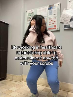 lmaoaoaoao i hate scrub tops sm😩😂. Anyways ntm on these hokas somebody recommend me some new shoes for work plsss #fyp #tiktokpartner #CasaTikTok #nursingmajor #patientcaretech #nursing #prnprincess #certifiednursingassistant #cna #hospital #healthcare #healthcareworker 