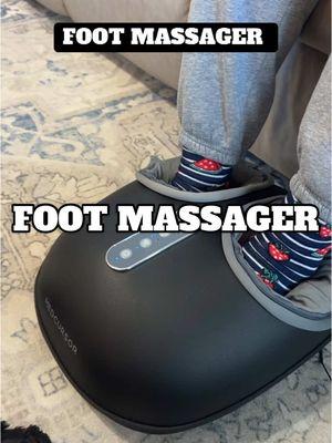 Relax and let this foot massager go to work on those sore feet #footmassager #massager #medcursor #massage #sorefeet 