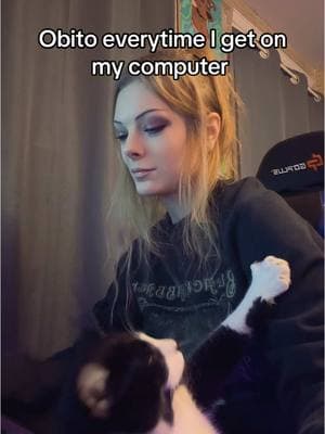 Sometimes he lays down on my keyboard while I’m in the middle of a match 🤣😭 #cats #catsoncomputers #catsoftiktok #catmim #cat #game #gamer #pcgaming #maxwell 