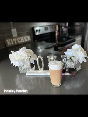 It’s a beautiful Monday Morning… #monday #mondaymotivation #wfhmom #sahm #momtok #MomsofTikTok #worklife #cupofjoe #coffee #mrcoffee 