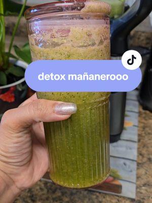 Detox mañanerooooo,mi vaso te lo dejo en el enlace encima de mi Nombre #vaso #detox #batidosaludable #batidoverde 