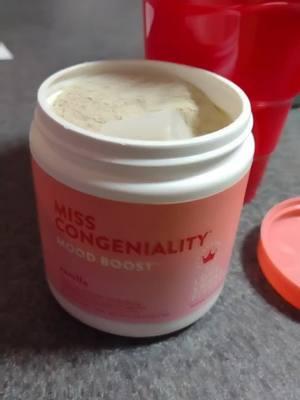 I use one scoop of protein, one scoop of the bloom greens, and one scoop of the Miss congeniality, a touch of coffee concentrate and then whatever creamer you would like I used dairy-free and I'm using coconut because my Bloom greens are coconut flavored and it makes it taste amazing#bcaliengirl0 #misscongeniality #bloomnutrition 