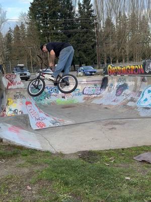 Threw some clips together from the other day at A-Town skatepark with @Jonny #fyp #explorepage #wa #pnw #arlingtonwa #bmx #skatepark #cheifkeef 