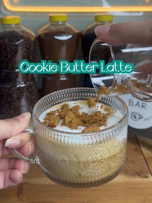 A good hot cookie butter latte kind of hits the spot every time! • You can find the ingredients and recipes for my videos on the cafecito corner Patreon (link in bio).  *disclaimer: we all have different taste buds and what I like you may not. Play around with the recipes and make it to your liking 🤎 • #thecafecitocorner #coffeeathome #icedcoffee #coffee #icedlatte #coffeevideos #coffeerecipes #latte #athomebarista #cookiebutter #cookiebutterlatte #biscoff 