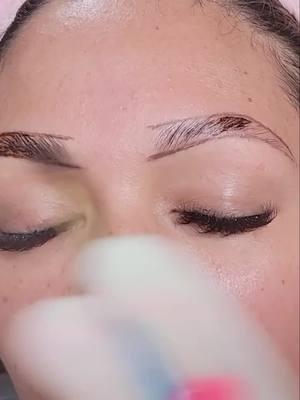 Cejas perfectas: ¡Aprende la técnica secreta! Aprende la técnica perfecta para aplicar henna en cejas. Descubre los pasos finales para un acabado impecable con nuestra estilista experta. ¡Logra cejas perfectas con precisión y cuidado! #CejasPerfectas #HennaCejas #Belleza #TutorialCejas #Maquillaje #CuidadoCejas #TipsBelleza #Estética #AplicaciónHenna #Cejas #CejasPerfectas #HennaCejas #Belleza #TutorialCejas #Maquillaje #CuidadoCejas #TipsBelleza #Estética #AplicaciónHenna #Cejas