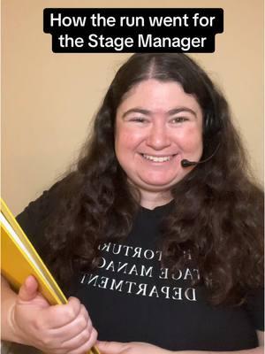 Backstage is always crazy during the first few runs 😵‍💫 #theatrekid #stagemanager #stagemanagerlife #stagemanagersoftiktok #backstage #crew #rehearsal #techweek #theatre #musicals 