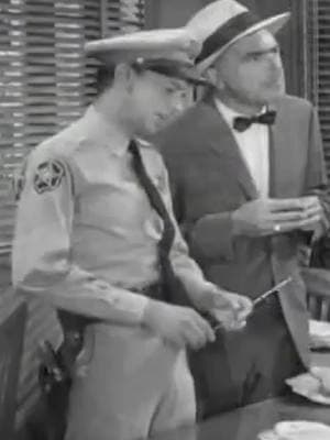 Barney breaks down the case #andygriffith #donknotts