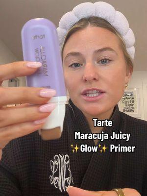 It’s giving glowy glass skin! Blurs look of pores and locks in moisture: Maracuja Juicy glow primer in luminous bronze @tarte cosmetics #tarte #tartecosmetics #tartemaracujajuicyglow #makeup #glassskin #glowyskin #maracuja #juicyglow #primer #glowprimer #glowyprimer #maracujaglowprimer #faceprimer #trippinwithtarte #tiktokshopnewarrivals #ttsbeautybesties #ttsstarcreator #starcreatorcompetition #newyearnewaura #tiktokshopcreatorpicks #ttslevelup #ttshoplevelup #ttsdelightnow 