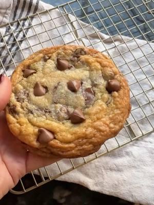 The easiest trick for bakery-style cookies. Use any cookie recipe you want, but I used my Copycat Crumbl Cookie recipe (which is SO good). I linked it in my profile! #cookiesandcups #cookies #crumbltiktok #Recipe #baking #bakingtips  