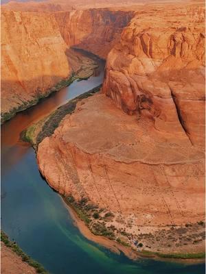 Reminiscing on my travels while I am stuck studying #horseshoebend #arizona #wanderlust #travel #takemeaway #flights 