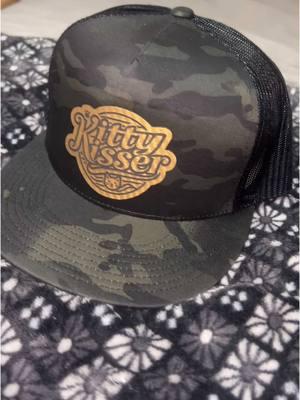 Yall this one goes crazy! #fyp #viral #foryoupage #hat #brimreaper #newyear #camo #truckerhat #dealsforyoudays 