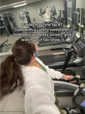 Tips for getting through a cardio machine workout #runtok #runnertok #crosstraining #elliptical #ellipticalworkout #crosstrainer #injuryrecovery #injuryprevention #halfmarathontraining 