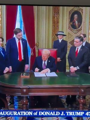 The signing has began #trumpdidntcometoplay #trumpvance #2025inauguration #signingorders #Godblessusa #tiktokusa #fyp #ttebe20 