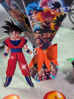 Ramo Cajita Dragon Ball #ramo #bouquet #cajita #box #regalo #gift #14defebrero #diadelamorylaamistad #sanvalentin #chocolates #ferrerorocher #Love #amor #amistad #goku #dragonball #todoarteconmede #parati #fyp #todos 