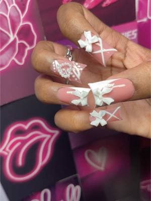 Y2K vibes but make it short and sweet 💖💅🏽  These Duck nails are giving everything they need to give!! 💖💖 Don't you agree?? Etsy Link in bio 50% off all sets, > . Don't miss out bookies #pressons #fypシ #nails #nailsoftiktok #ducknails #duckpressonnails #pressonducknails #y2knails #y2kducknails #bownails #nailsnailsnails 