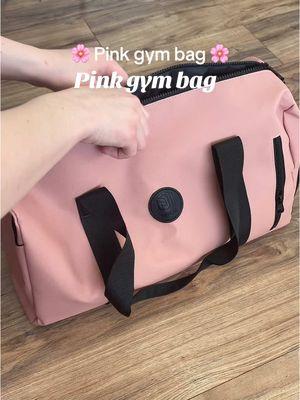 I loveeee me anything pink tbh #gymbag #pinkgymbag 