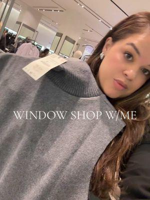 Window shopping is a therapy  #windowshop #shoppingvlog #simplelookforwork #looks#storeshop 