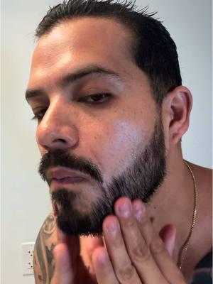 Siempre recomiendo este #serum para la #barba, crecimiento volumen y densidad en tu barba con su fórmula de minoxidil más biotin #serum #hairgrowth #beardmen #serums #haircare #menhairgrowth #beardgrowth #beardlook #beard #hairtok #hairgrowth #menhair #haircareroutine #beardtok #men #minoxidil 