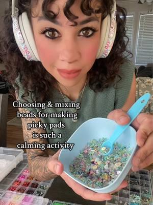 I love making & picking these!  #autistic #autisticadult #autisticcreator #neurodivergent #neurodivergenttiktok #autisticwomenoftiktok #actuallyautistic #actuallyautistictiktoks #autisticgirl #autistictiktok #autism #autistictok #neurospicy #neurodiversity #audhd #audhder #stimming #stimmingpositivity #disabilitytiktok #pickypads #disabledtiktok #disabledtiktoker #disabledcommunity #bodyfocusedrepetitivebehaviors #bfrb 