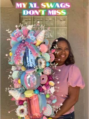 Everything bigger in Texas huh!!! That’s where she’s headed. I appreciate all the love and support! Thank you!! #dystined2shinedecor #candylanddecor #homedecor #pastelaesthetic #candywreath #homedeorlovers 