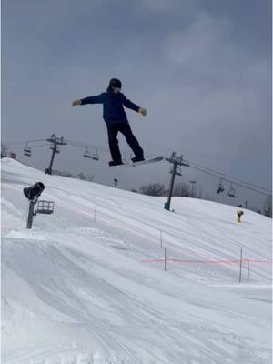 Little chilly at hyland #snowboarding #jumps #park #jumps #-30°f #mn #cold #fyp #viral @Tyler 