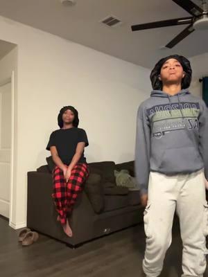 We bacc at it againn #fyp #trending #jaalynn #foryou #viral #sisduo #dancechallenge 