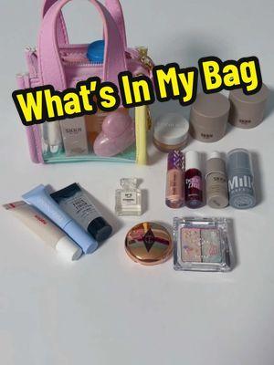 I’m obsessed with mini cosmetics #whatsinmybag #kbeauty #benefit #benetint #milk #politesociety #charlottetilbury #chanel #tarte #smashbox #mini #miniature #cosmetics #maquillaje #miniatura 