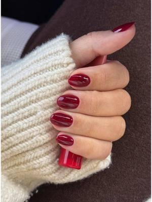 What do we think about the oval shape? The color is #212 by GLOSS #ovalnails #burgandy #burgandynails #rednails 