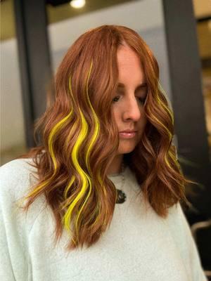 This unlikely combination has NO business looking this good 🥝  Use “Marquie1”  for 10% of @Beauvoir Hair Extensions  •this is in the shade VIVID YELLOW  Model: @Ayren | DFW Hairstylist #dfwhair #dfwhairstylist #mirroredbymarquie #redhairinspo #naturalredhair #ktips 