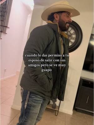 😩😩😍😍😍 #fyp #explore #husband #relatable #parati #contenido @Magcomsen #foryou #parati #funny #jacket #pufferjacket #TikTokShop 