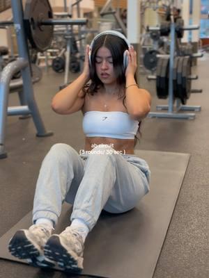 Ab circuit 🎧 3 rounds / 30 seconds each (no rest in between)  1 min rest in between rounds!  fit @Gymshark dc ALONDRARUBY10 #abs #abscircuit 