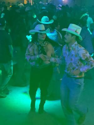 #norteño #bailando #monterrey #djrezio #norteñas210 #cumbiasonidera #coahuila #rezioentertainment #fyp #parati #domingosdepolvareda #bailestiktok #latropaestrella @LaTropaestrella @djrezio7 @Kenny Ramirez @Alexx Campos Montoya @Dj Mr Chico @ELFLAKOSEXY🫡😎 @Señor de Los Cielos 