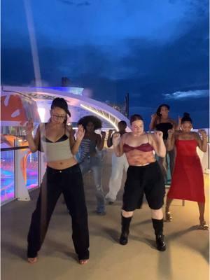 One more time but now on @Royal Caribbean #utopiaofthesea 😍 dc @B ☆  L to R @christinakimdavis_ @Mel Locke @Erika Naranjo @Ashley Cruz ✨  #fypシ #meghantrainor #dance #girlstrip 