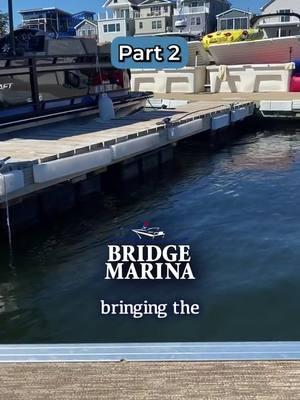 Pontoon boat docking how-to PART 2 OF 2 #boat #viral #fyp #boattok #dockaboat #pontoons #part2 #jerseyshore #bridgemarina