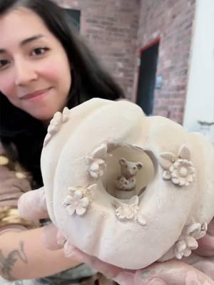 It’s not done yet I still need to make the lid and glaze it but this is my progress. #workinprogress #mouse #cute #ceramics #clay #claysculpting #artistsoftiktok #art #cottagecore #massfollowing🔥🔥 